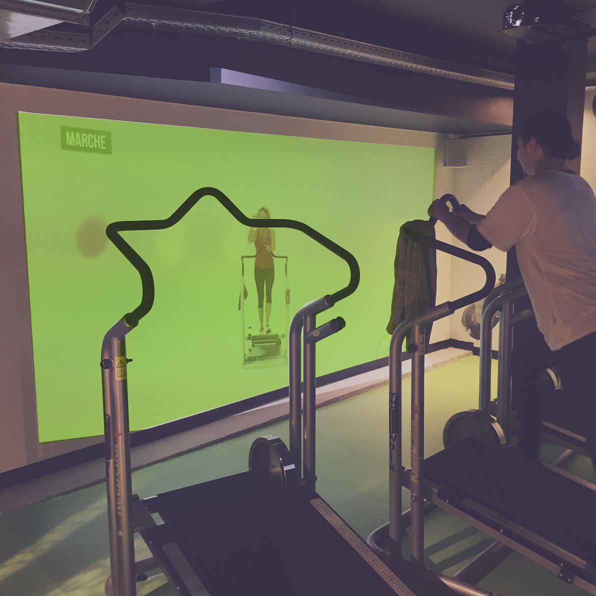 Studios vidéos avec machine de sport dans les salles de sport de chez Keep Cool
